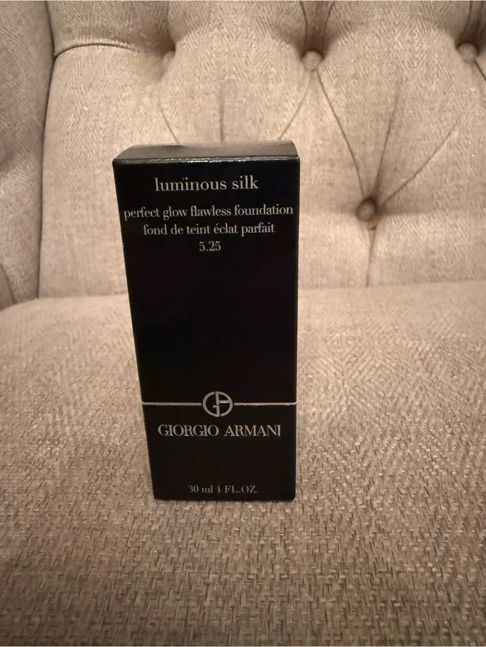 Giorgio Armani Luminous Silk Foundation Box - brand new
